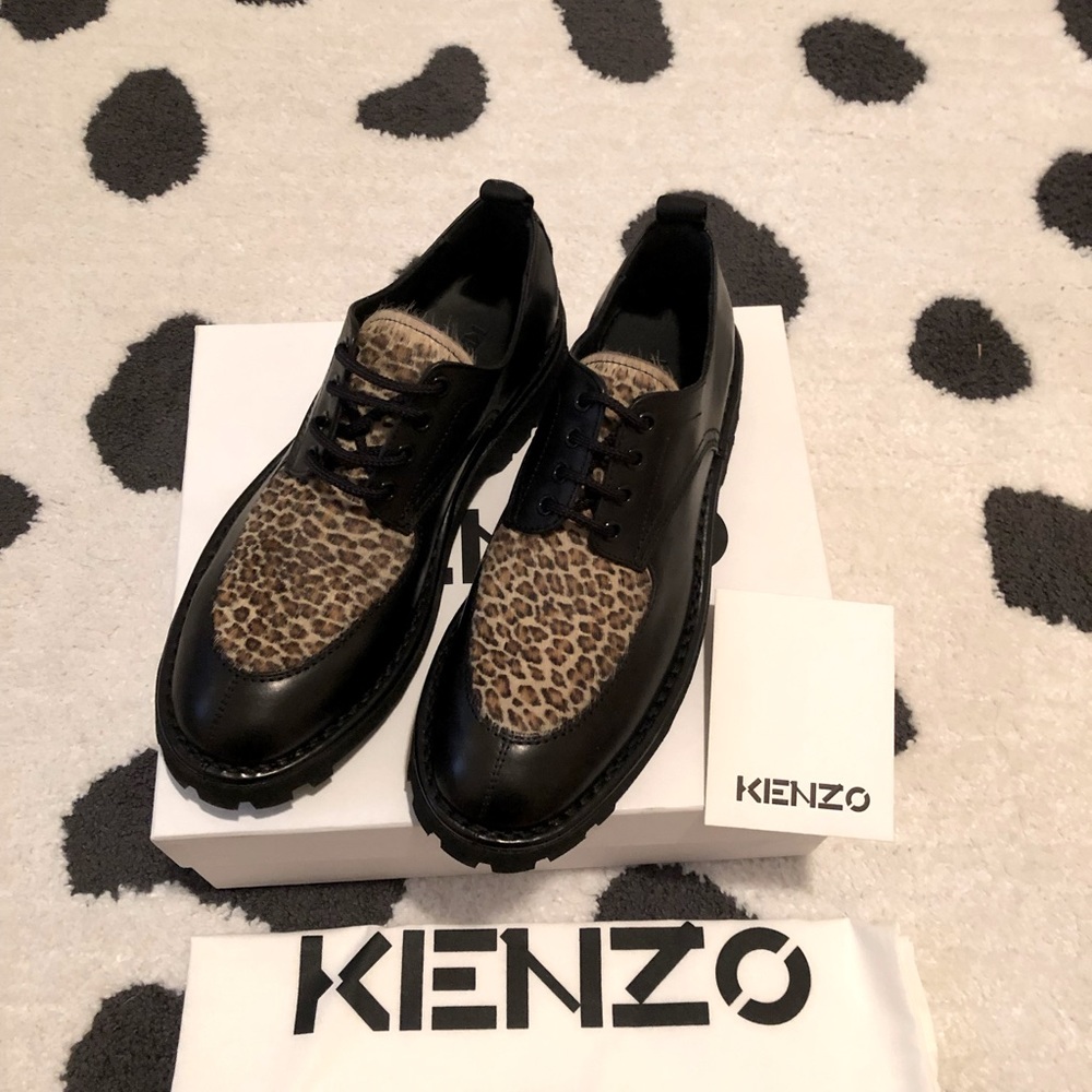 NWT Authentic K-Mount Derbies.